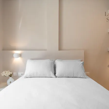 Aelia Jacuzzi Suite, The Luxury 아파트