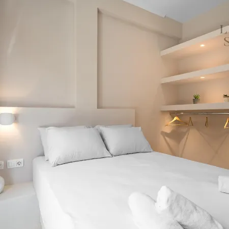Aelia Jacuzzi Suite, The Luxury 아파트 *
