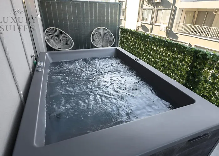 Aelia Jacuzzi Suite, The Luxury * Soluň